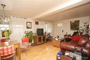 2071 Gilman Dr W, Seattle, WA 98119 - Photo 6