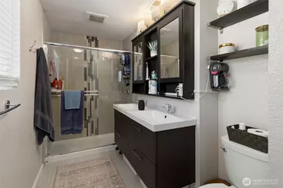 3027 NE Parklane Drive, Bremerton, WA 98310 - Photo 16