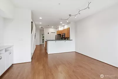 63 Cougar Ridge Road NW #2102, Issaquah, WA 98027 - Photo 6