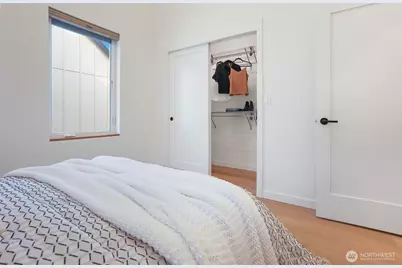 10344 Wallingford Avenue N, Seattle, WA 98133 - Photo 20