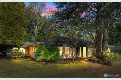2306 NE 105th Street, Seattle, WA 98125 - Photo 1