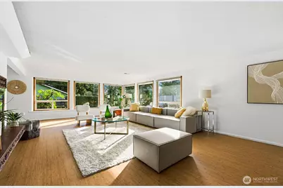 2306 NE 105th Street, Seattle, WA 98125 - Photo 4