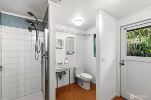 2306 NE 105th St, Seattle, WA 98125 - Photo 22