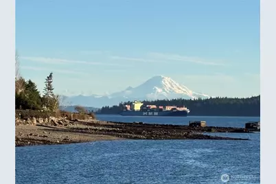 9507 NE South Beach Drive, Bainbridge Island, WA 98110 - Photo 2