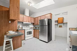 998 Mahogany Ln NW, Bremerton, WA 98311 - Photo 12