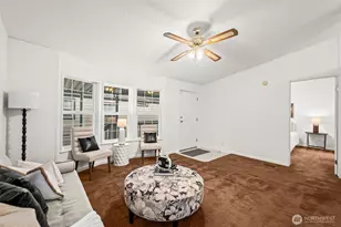 998 Mahogany Ln NW, Bremerton, WA 98311 - Photo 10