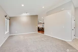 2504 Redwood Ave, Longview, WA 98632 - Photo 4