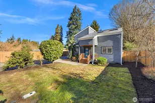 24231 78th Pl W, Edmonds, WA 98026 - Photo 2