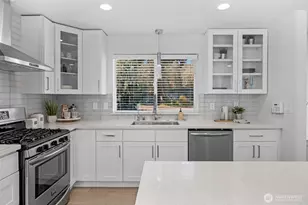 24231 78th Pl W, Edmonds, WA 98026 - Photo 6