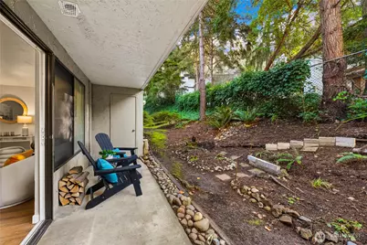 12527 NE 117th Place #F5, Kirkland, WA 98034 - Photo 16