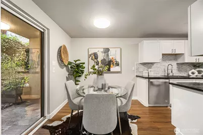 12527 NE 117th Place #F5, Kirkland, WA 98034 - Photo 6