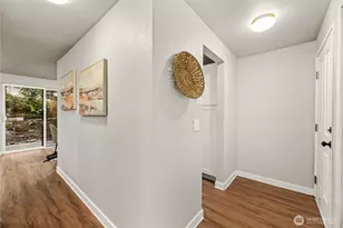 12527 NE 117th Pl, Kirkland, WA 98034 - Photo 4