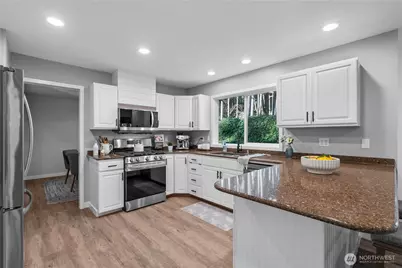 5951 NW Newberry Hill Road, Silverdale, WA 98383 - Photo 10