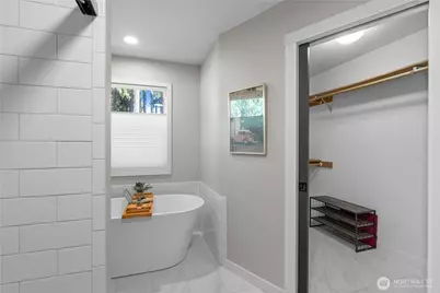 5951 NW Newberry Hill Road, Silverdale, WA 98383 - Photo 20