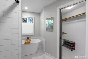 5951 NW Newberry Hill Rd, Silverdale, WA 98383 - Photo 20