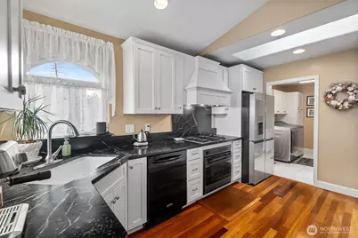 2406 Island Drive NW, Olympia, WA 98502 - Photo 10
