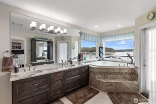 2406 Island Dr NW, Olympia, WA 98502 - Photo 26