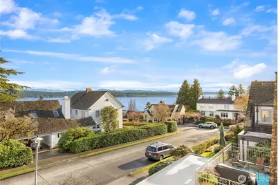 4231 53rd Ave NE, Seattle, WA 98105 - Photo 8