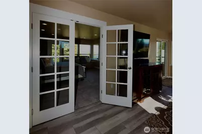 11031 Cornell Avenue S, Seattle, WA 98178 - Photo 12