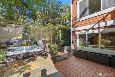 1147 Federal Avenue E, Seattle, WA 98102 - Photo 38