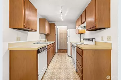 12528 NE 117th Place #E1, Kirkland, WA 98034 - Photo 6