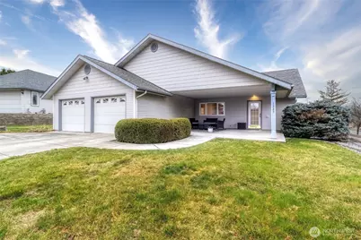 1525 SE Valley View Terrace, College Place, WA 99324 - Photo 2