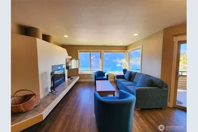 1 Lakeside 718-N, Manson, WA 98831 - Photo 4