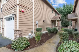 21900 SE 242nd St, Maple Valley, WA 98038 - Photo 2
