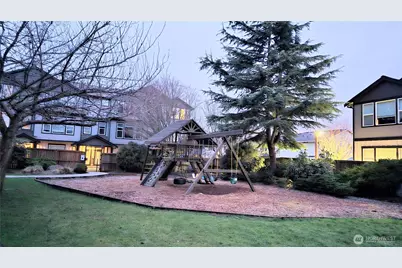 17915 25th Ave E, Tacoma, WA 98445 - Photo 24