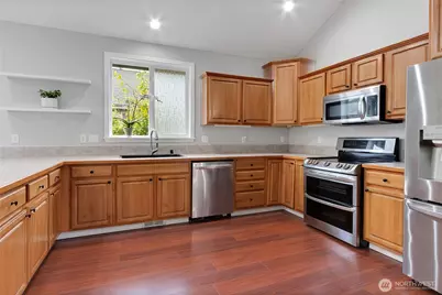 17915 25th Ave E, Tacoma, WA 98445 - Photo 6