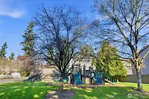 7706 NE 199th St, Kenmore, WA 98028 - Photo 34