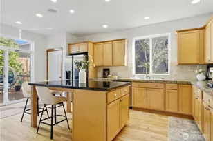 7706 NE 199th St, Kenmore, WA 98028 - Photo 10