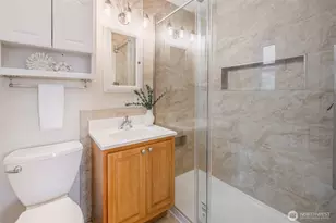 12418 SE 251st Pl, Kent, WA 98030 - Photo 16