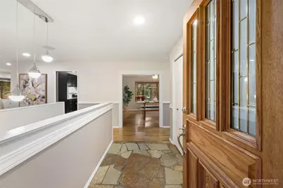 27239 208th Avenue SE, Maple Valley, WA 98038 - Photo 2