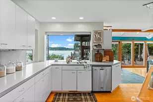 225 3rd Ct, Fox Island, WA 98333 - Photo 14