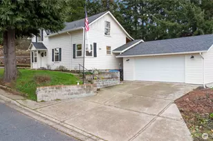 2405 Sunrise St, Kelso, WA 98626 - Photo 2