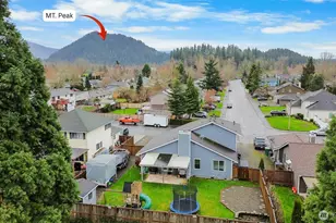 901 Bathke Ave, Enumclaw, WA 98022 - Photo 2