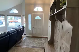 901 Bathke Ave, Enumclaw, WA 98022 - Photo 4