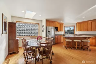 2910 13th St SW, Puyallup, WA 98373 - Photo 8