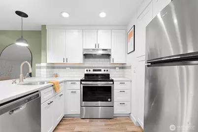 1305 W Clearbrook Drive #22, Bellingham, WA 98229 - Photo 2