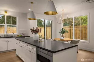 10618 NE 54th Ln, Kirkland, WA 98033 - Photo 18