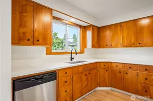 4804 NE St James Rd, Vancouver, WA 98663 - Photo 8