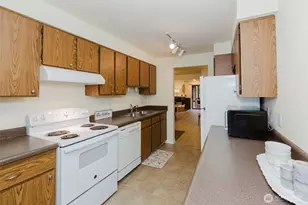 1775 W Sunn Fjord Ln, Bremerton, WA 98312 - Photo 4