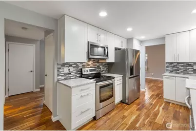 14414 4th Avenue Ct E, Tacoma, WA 98445 - Photo 10