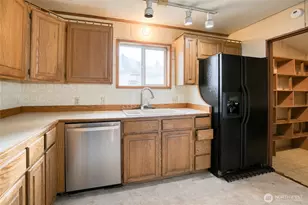 545 N 12th St, Elma, WA 98541 - Photo 4