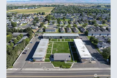 925 E 18th Avenue, Ellensburg, WA 98926 - Photo 2