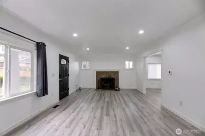 13410 40th Avenue S, Tukwila, WA 98168 - Photo 2