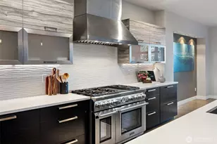 8228 26th Ave NW, Gig Harbor, WA 98332 - Photo 6