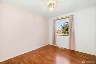 9415 137th Street E, Puyallup, WA 98373 - Photo 26