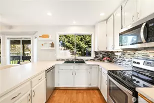 9415 137th St E, Puyallup, WA 98373 - Photo 8